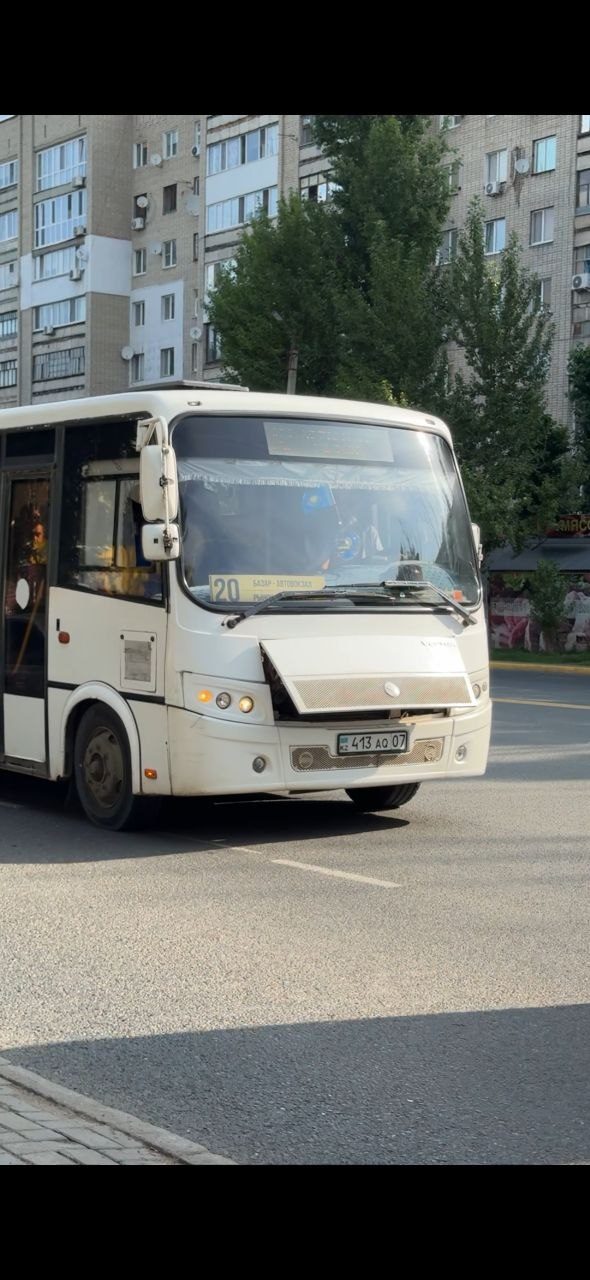 №2 маршрут автобусының түтіндеуі — нашар техникалық жай-күй